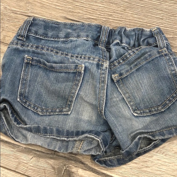 Old Navy Girl’s Shorts - Picture 2 of 3